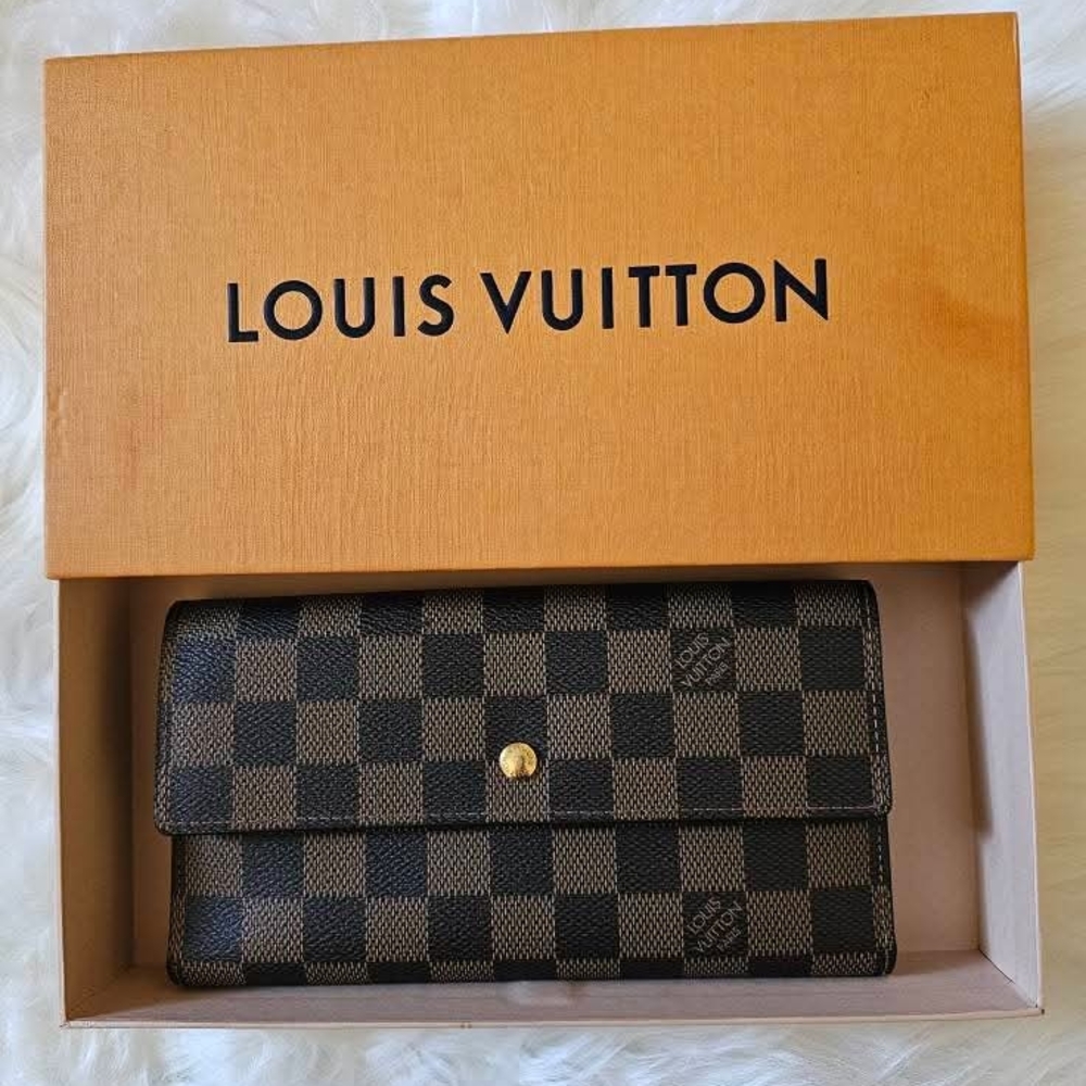 Louis Vuitton Damier Ebene Brown Wallet
